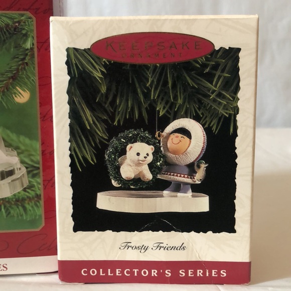 Frosty Friends Hallmark 1994 Frosty’s Wreath 15th in series; 2000 Ice Sculpting - Picture 2 of 6